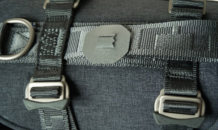 <h3><strong>Harness strap durability</strong></h3><p>The pull-resistant straps are made of strong nylon, just like the material and structure used in car seat belts.</p>