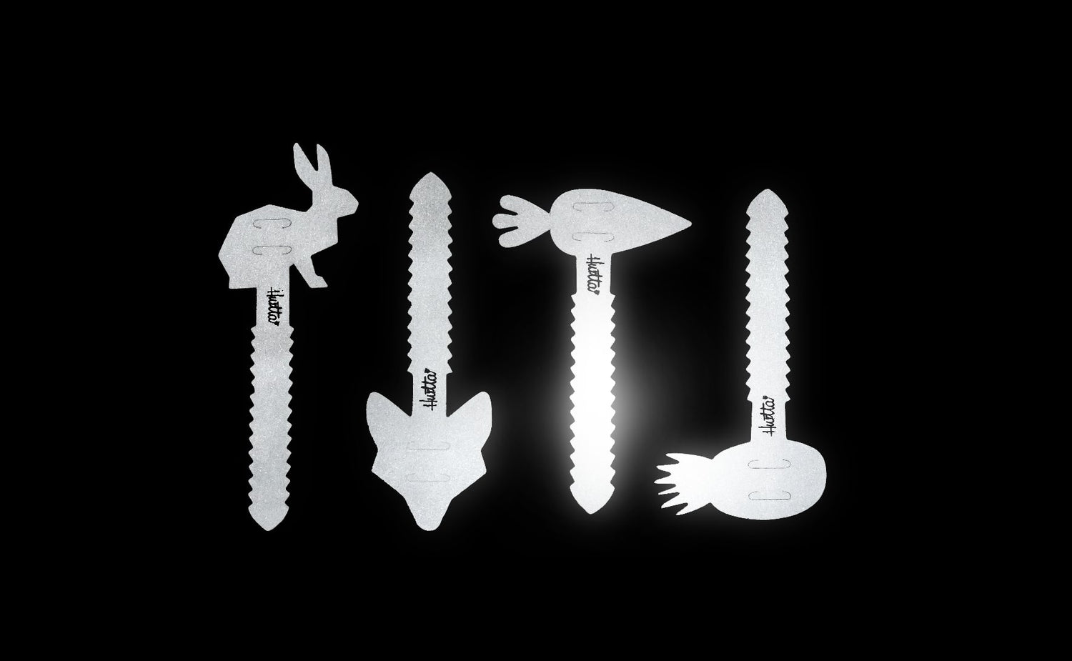 Hurtta has a variety of add-on reflectors for dogs